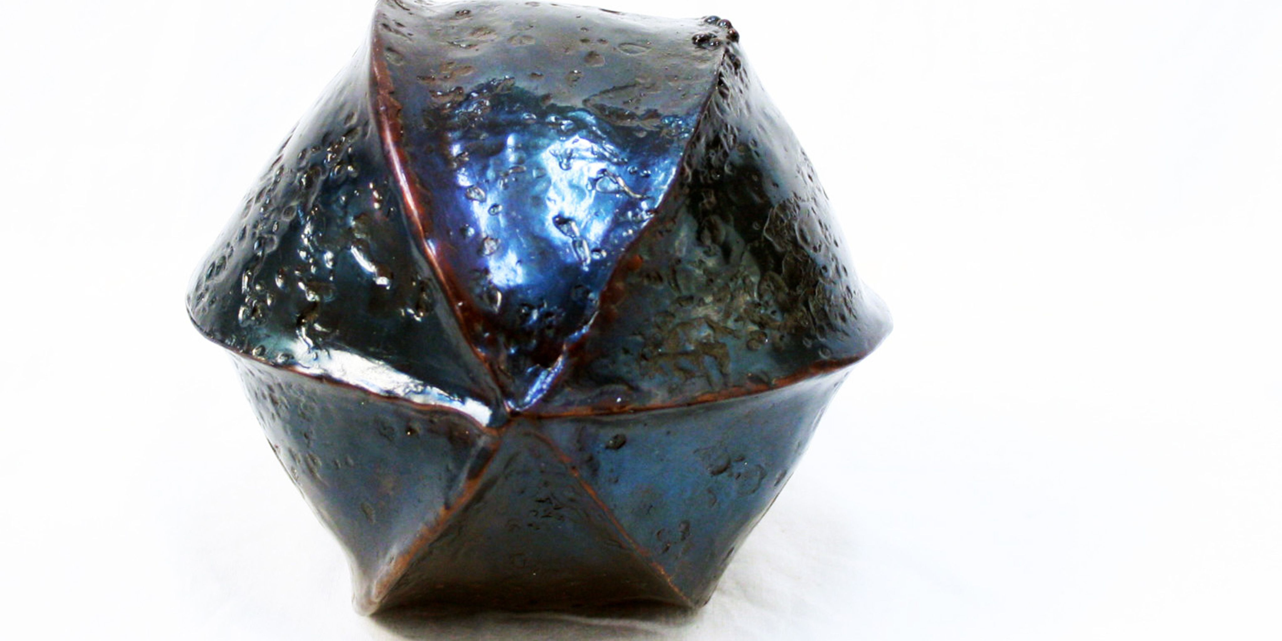 liten blå bakifrån