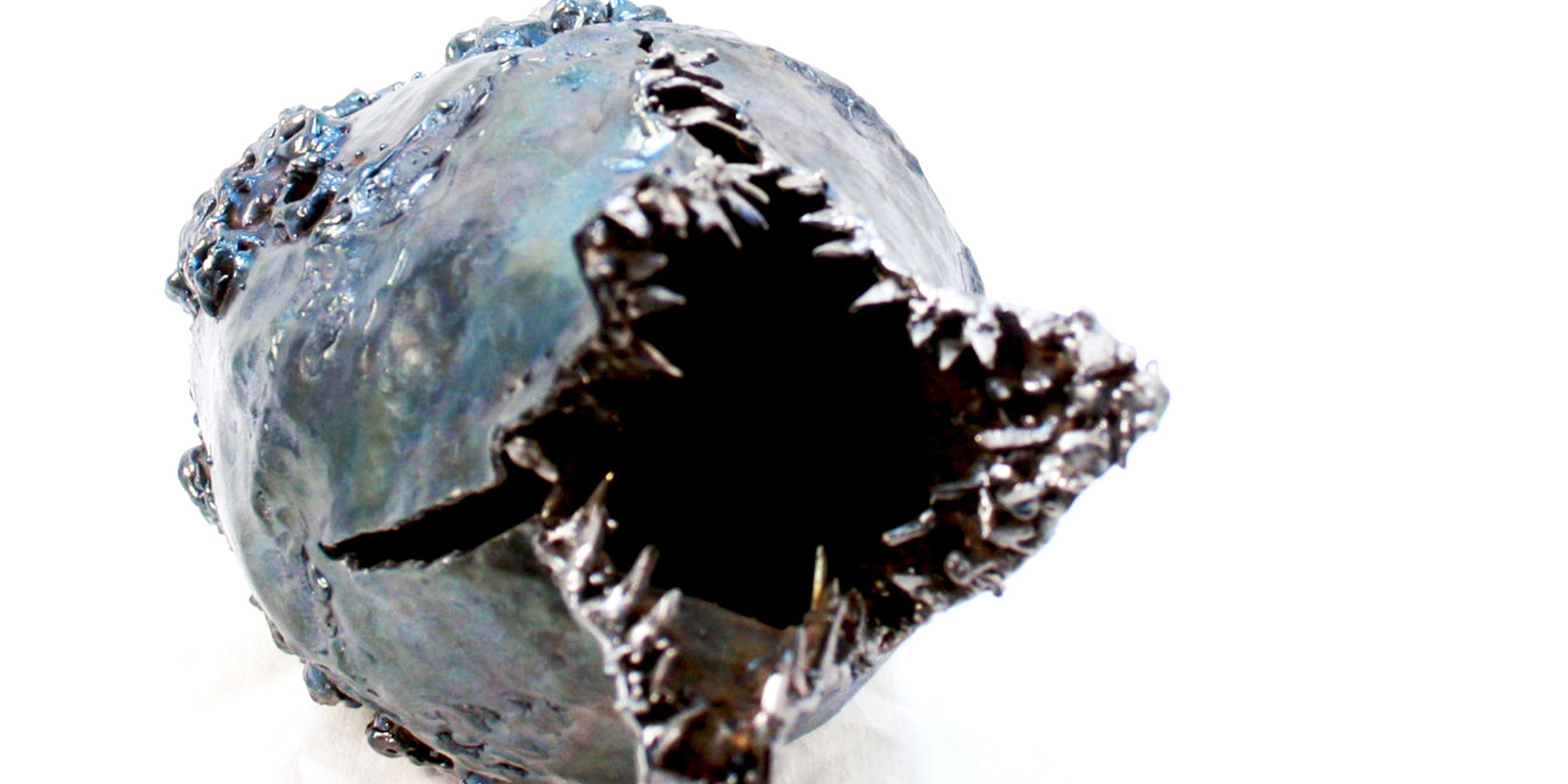 tänder stora som svärd